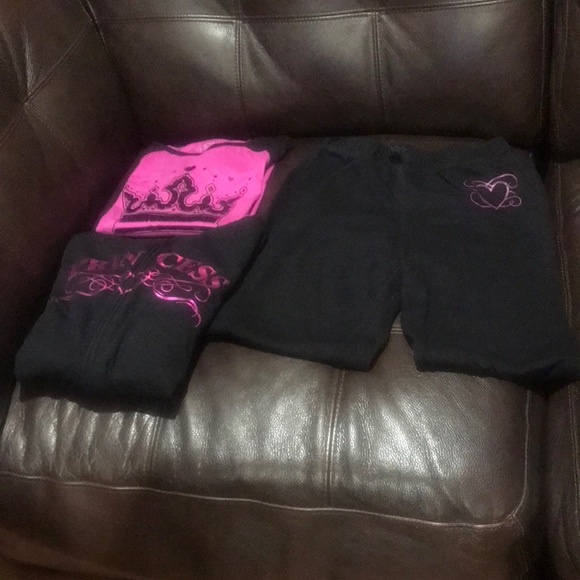 Girl’s 3 piece sweatsuit size L 10/12 by The Children’s Place